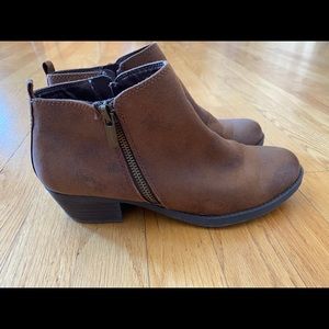 Women’s booties